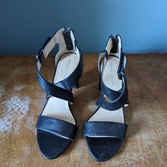 Adrienne Vittadini Black Strappy Block Heel - Picture 2 of 4